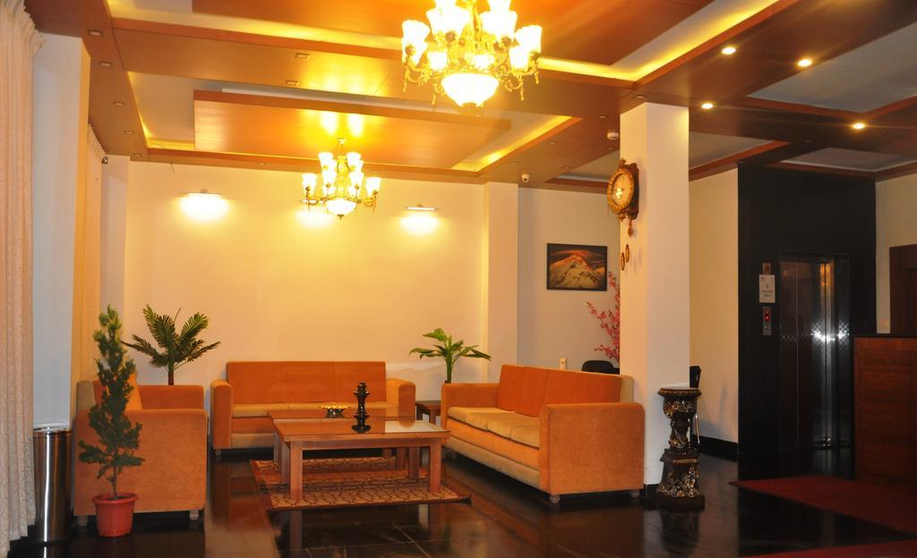 The Golden Crest Hotel กังต็อก ภายนอก รูปภาพ