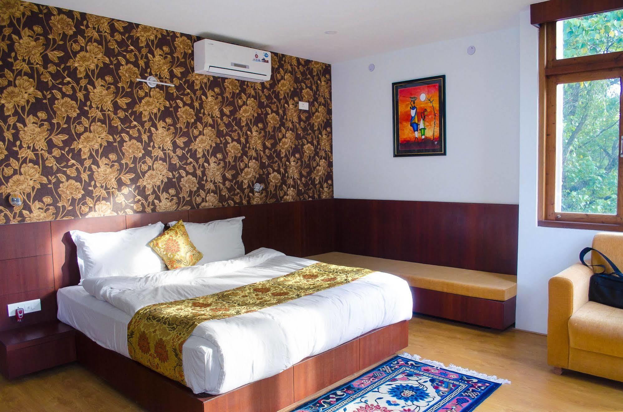 The Golden Crest Hotel กังต็อก ภายนอก รูปภาพ