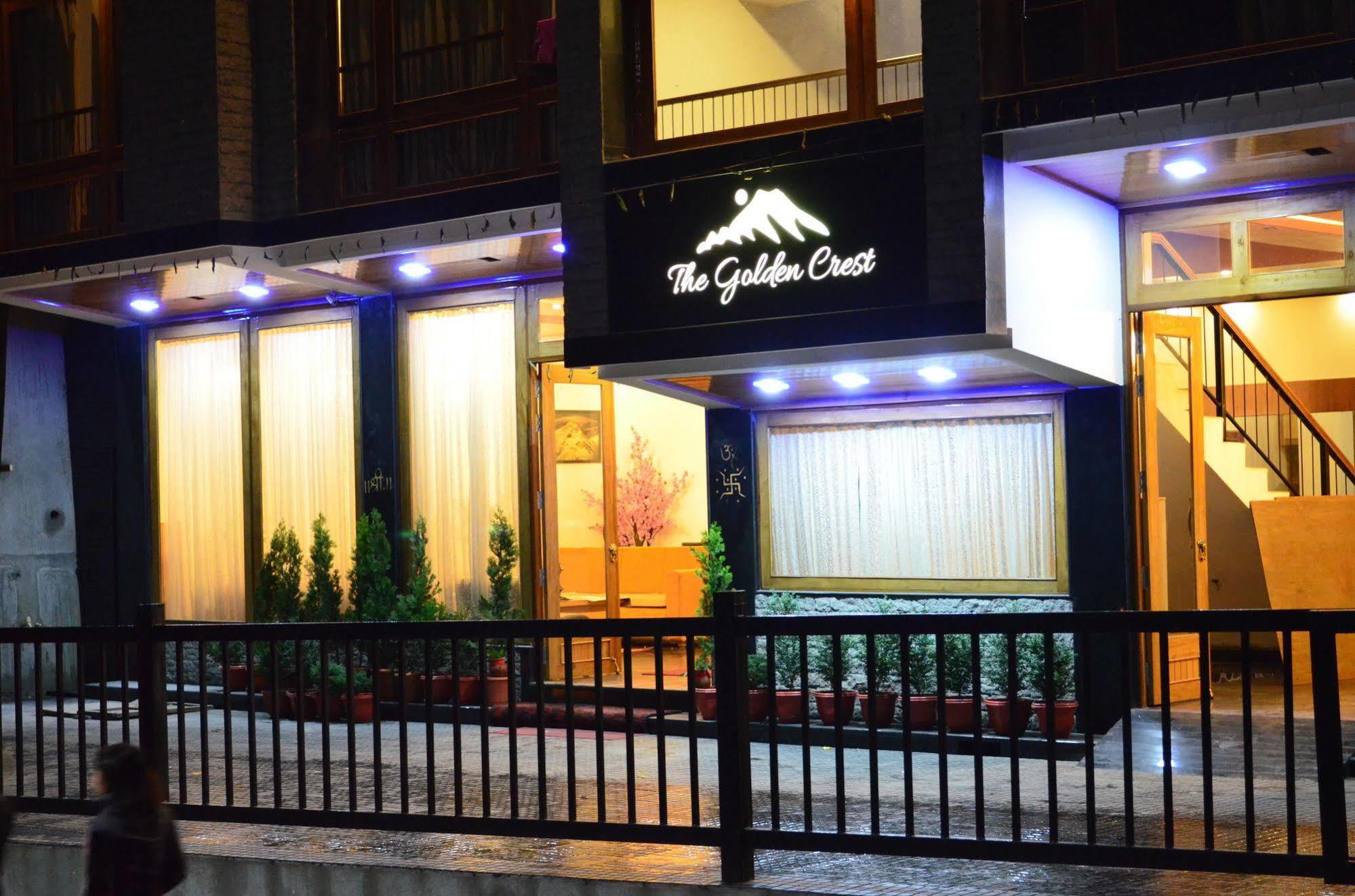 The Golden Crest Hotel กังต็อก ภายนอก รูปภาพ