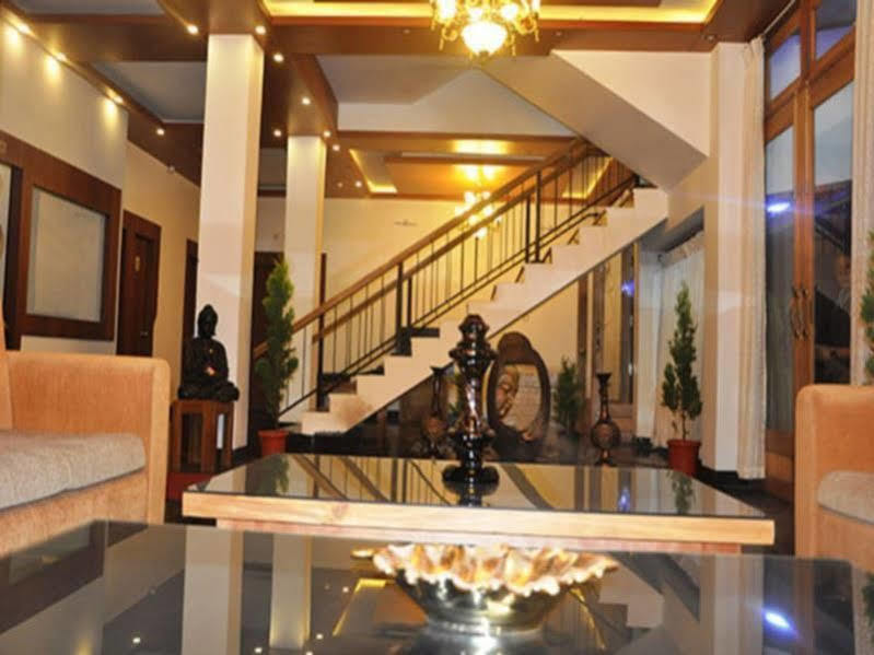 The Golden Crest Hotel กังต็อก ภายนอก รูปภาพ